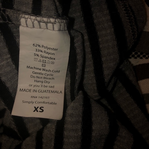 LuLaroe Julia bundle - Picture 3 of 4